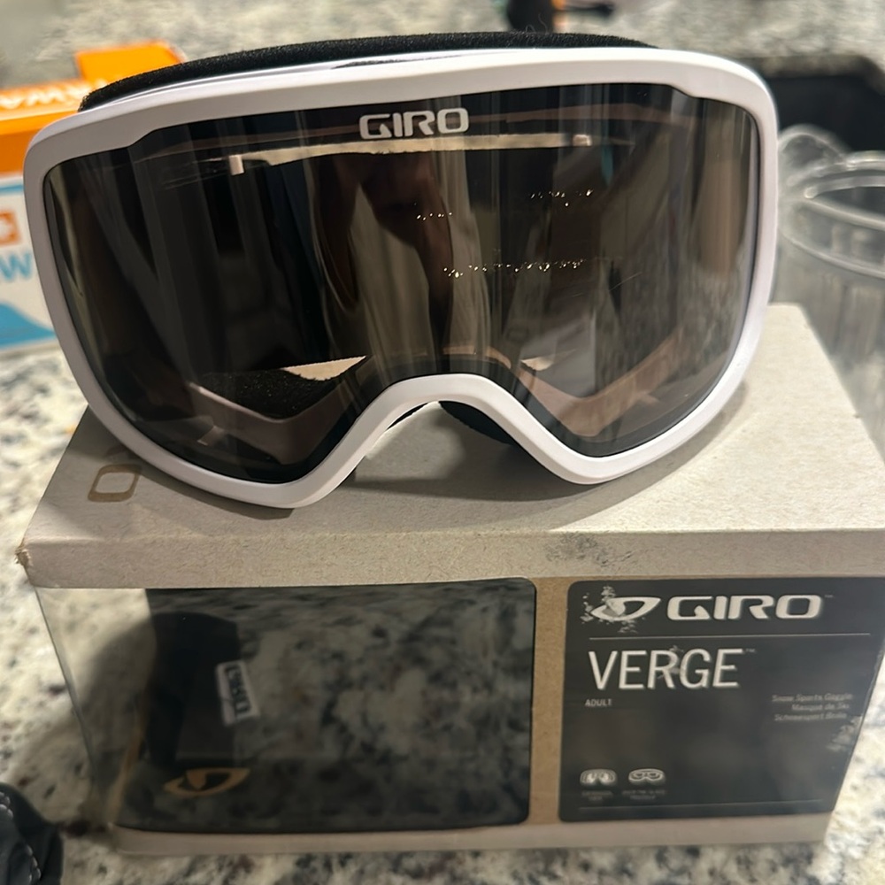 Giro verge ski goggles.  Adult